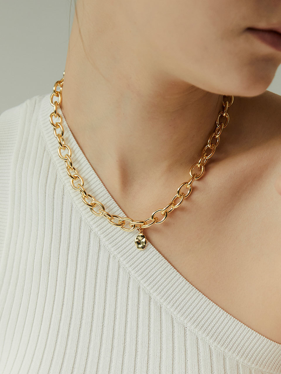 Femina Bold Chain Necklace Gold